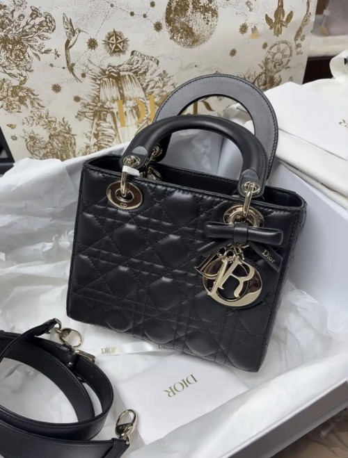 c6c62fc8aaf25d8a81754bba160da8c4.jpg