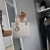 c2e60ed299d9ac2c6ab16cb3c6f63fa2.jpg
